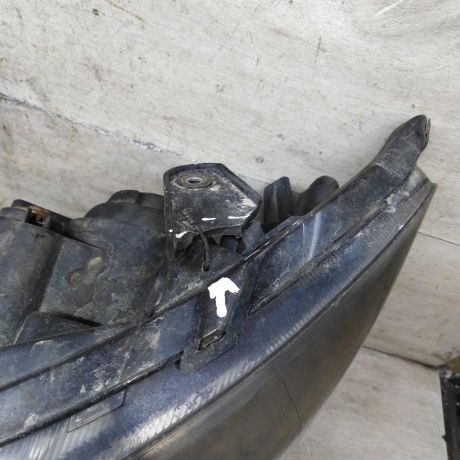 fara-peredniaia-levaia-geely-emgrand-ec7-defekty-art-110954-big-6