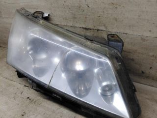 fara-peredniaia-pravaia-geely-emgrand-ec7-defekt-art-110959