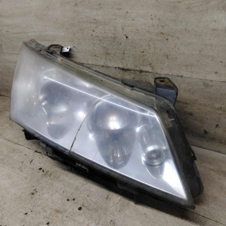 fara-peredniaia-pravaia-geely-emgrand-ec7-defekt-art-110959-big-0