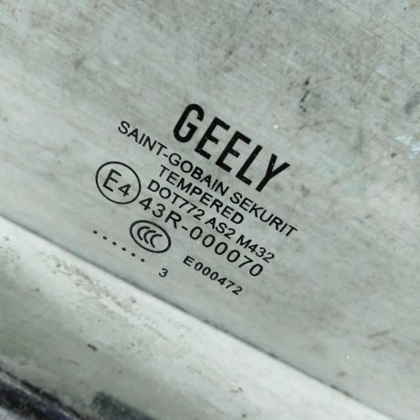 steklo-gluxoe-zadnee-pravoe-fortocka-geely-emgrand-ec7-art-111057-big-4