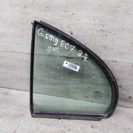 steklo-gluxoe-zadnee-levoe-fortocka-geely-emgrand-ec7-art-111079-big-0