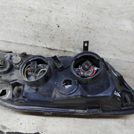 fara-peredniaia-levaia-nissan-almera-n16-defekty-na-foto-sostoianie-udovletvoritelnoe-art-111135-big-4