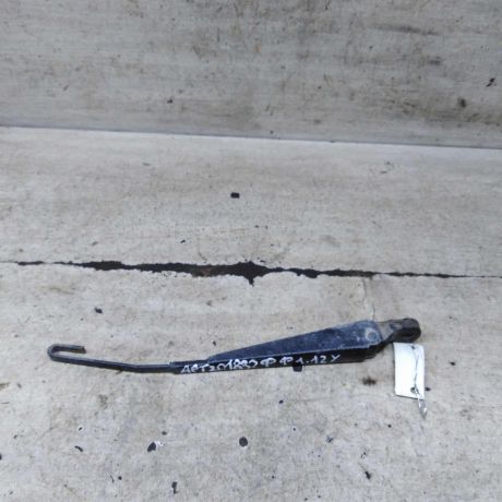 povodok-stekloocistitelia-zadnii-ford-focus-1-art-111228-big-0