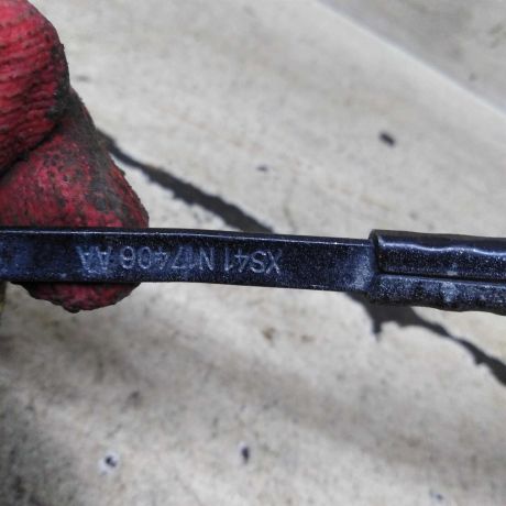 povodok-stekloocistitelia-zadnii-ford-focus-1-art-111228-big-1