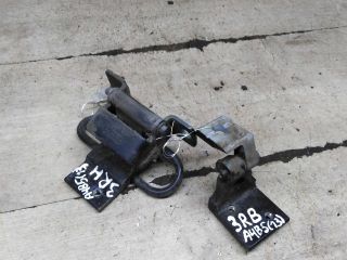 petlia-dveri-zadniaia-pravaia-audi-a4-b5-art-111243