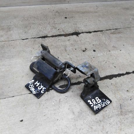 petlia-dveri-zadniaia-pravaia-audi-a4-b5-art-111243-big-0