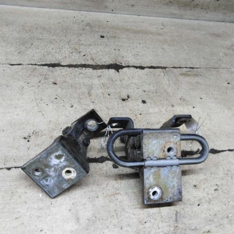 petlia-dveri-zadniaia-pravaia-audi-a4-b5-art-111243-big-1