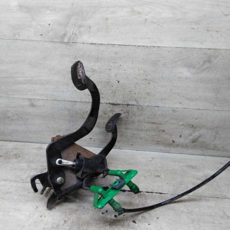 pedalnyi-uzel-ford-focus-1-art-111256-big-4