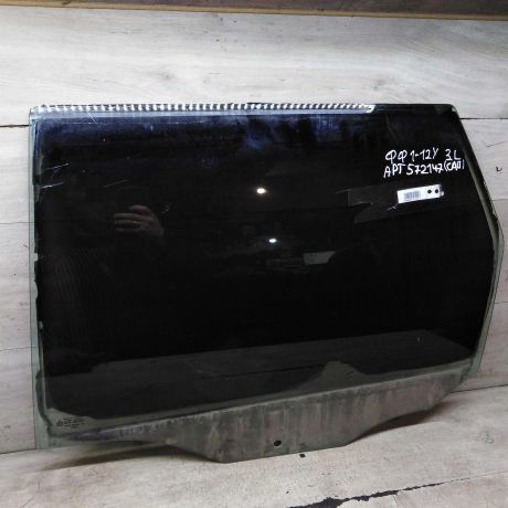 steklo-dveri-zadnee-levoe-ford-focus-1-universal-art-111279-big-0