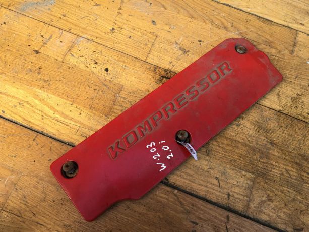 kryska-dekorativnaia-dvigatelia-mercedes-w203-do-rest-art-33577-big-0