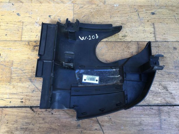 nakladka-dvigatelia-dekorativnaia-mercedes-w203-do-rest-art-33579-big-0