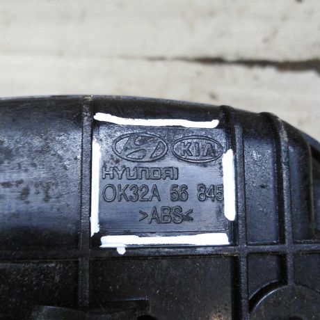 rucka-otkrytiia-bagaznika-kia-shuma-ii-kia-spectra-2-art-111581-big-2