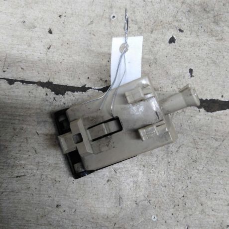 rucka-otkrytiia-kapota-toyota-rav4-iv-xa40-art-111664-big-2