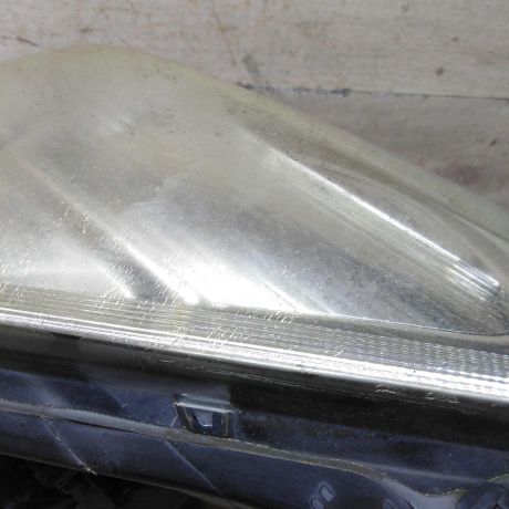 fara-peredniaia-pravaia-opel-vectra-c-ksenon-art-101717-big-9