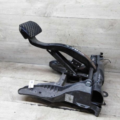 pedal-tormoza-volkswagen-touareg-restailing-art-111756-big-0