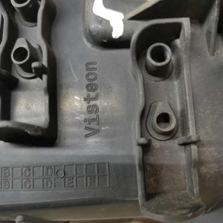 fara-peredniaia-levaia-ford-focus-3-art-111819-big-2