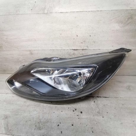 fara-peredniaia-levaia-ford-focus-3-art-111819-big-0