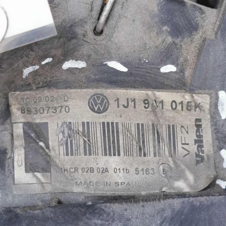fara-peredniaia-levaia-volkswagen-golf-4-art-111821-big-2