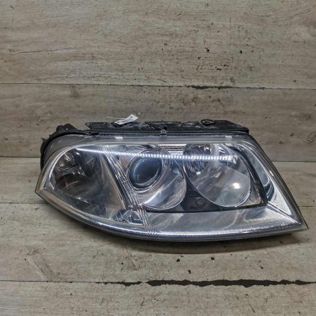 fara-peredniaia-pravaia-volkswagen-passat-b5-gp-art-111827-big-0