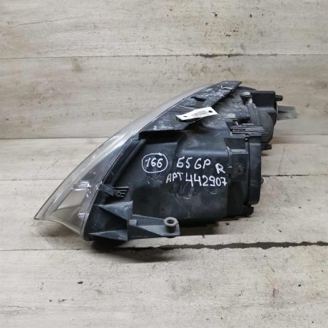 fara-peredniaia-pravaia-volkswagen-passat-b5-gp-art-111831-big-3