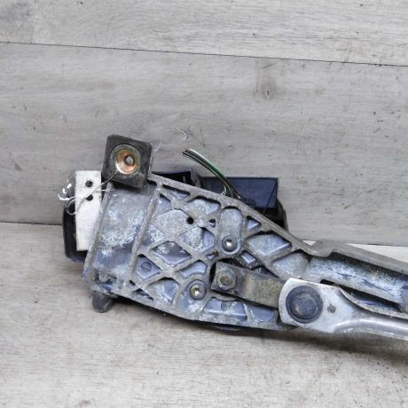 trapeciia-stekloocistitelia-ford-focus-1-art-112035-big-1