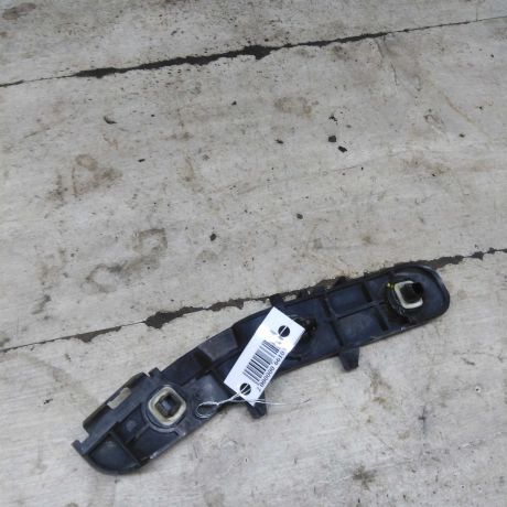kronstein-pravyi-krepleniia-zadnego-bampera-toyota-avensis-iii-art-99810-big-0