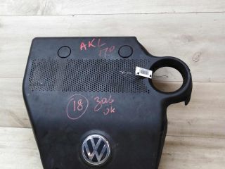 kryska-dekorativnaia-dvigatelia-volkswagen-golf-4-16-akl-volkswagen-bora-skoda-octavia-tour-art-34136