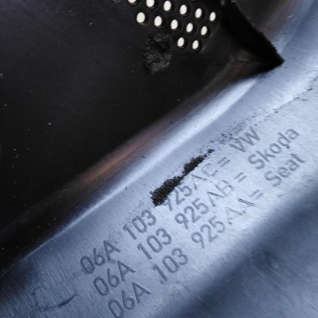 kryska-dekorativnaia-dvigatelia-volkswagen-golf-4-16-akl-volkswagen-bora-skoda-octavia-tour-art-34136-big-2