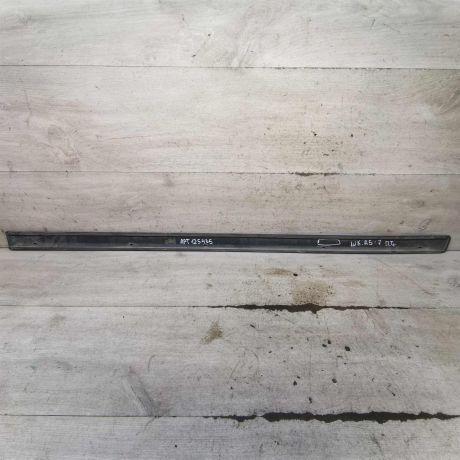 molding-dveri-perednei-levoi-srednii-skoda-octavia-a5-art-112163-big-1
