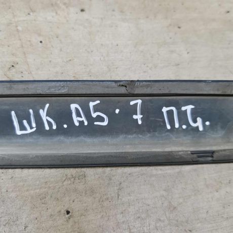 molding-dveri-perednei-levoi-srednii-skoda-octavia-a5-art-112163-big-3
