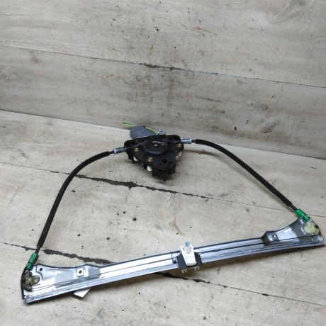 steklopodieemnik-elektriceskii-perednii-levyi-renault-symbol-i-art-109600-big-0