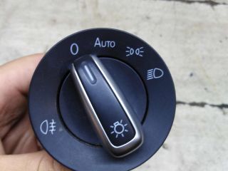 blok-upravleniia-svetom-volkswagen-jetta-vi-art-105263
