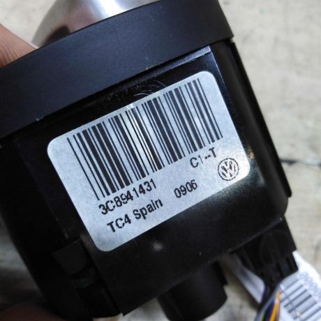 blok-upravleniia-svetom-volkswagen-jetta-vi-art-105263-big-2
