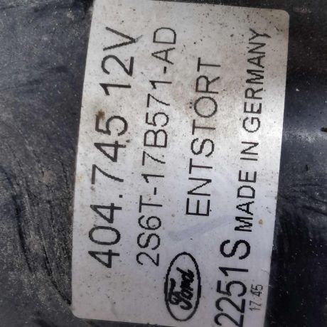 trapeciia-stekloocistitelia-ford-fusion-i-art-112543-big-4