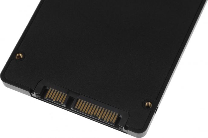 nakopitel-ssd-amd-r3sl0240g2-big-3