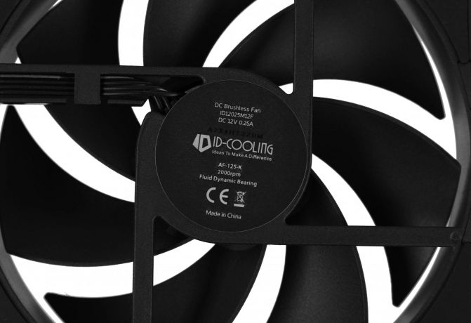 ventiliator-dlia-korpusa-id-cooling-af-125-k-big-5