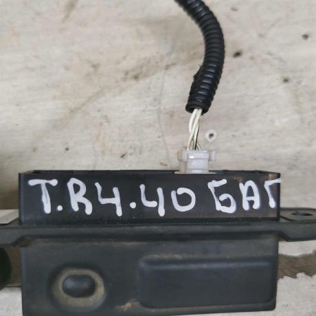 rucka-kryski-bagaznika-mikrik-knopka-toyota-rav4-iv-xa40-art-112746-big-3