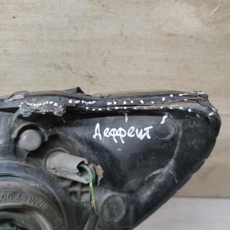 fara-peredniaia-pravaia-mitsubishi-lancer-9-defekty-na-foto-art-112838-big-4