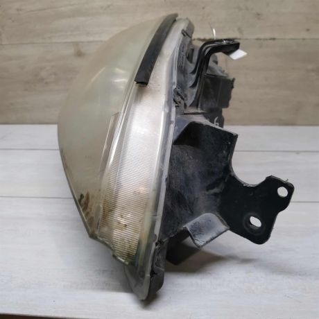 fara-peredniaia-pravaia-mitsubishi-lancer-9-defekty-na-foto-art-112838-big-1