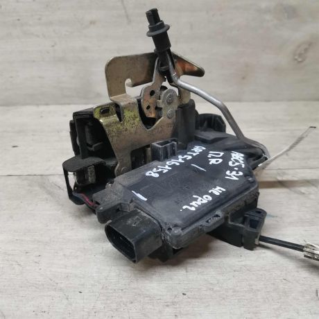 zamok-dveri-perednii-pravyi-audi-a6-c5-art-112931-big-0