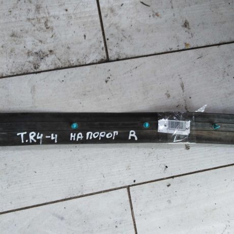 nakladka-na-porog-naruznaia-pravaia-toyota-rav4-iv-xa40-art-113068-big-7