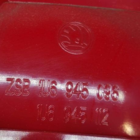 fonar-zadnii-pravyi-skoda-octavia-i-a4-restailing-art-113111-big-5