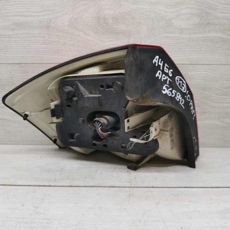 fonar-zadnii-pravyi-audi-a4-b6-art-113166-big-4