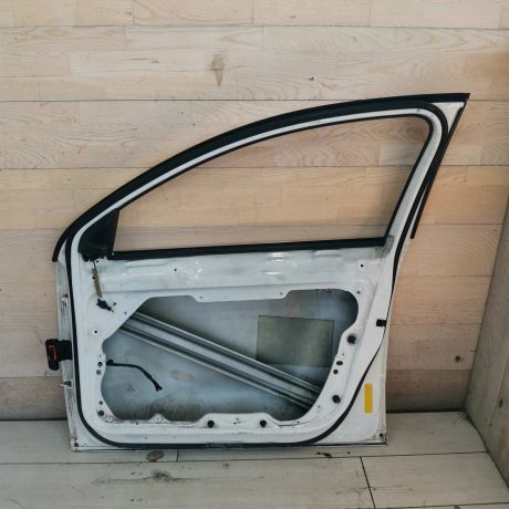 dver-peredniaia-pravaia-volkswagen-passat-b7-art-113205-big-8
