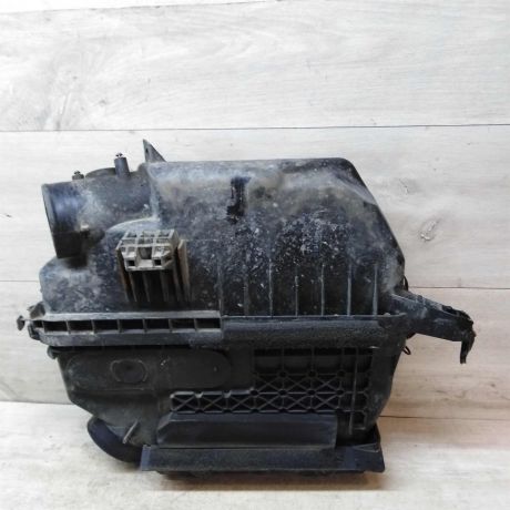 korpus-vozdusnogo-filtra-toyota-rav4-ii-xa20-defekt-kronsteina-art-42097-big-0