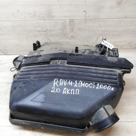 korpus-vozdusnogo-filtra-toyota-rav4-ii-xa20-defekt-kronsteina-art-42097-big-1