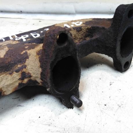 kollektor-vypusknoi-volkswagen-passat-b3-sledy-remonta-art-42146-big-1