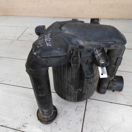 korpus-vozdusnogo-filtra-volkswagen-transporter-t4-art-47388-big-0