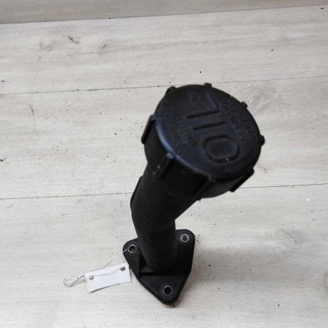 gorlovina-klapannoi-kryski-volkswagen-transporter-t4-art-47659-big-1