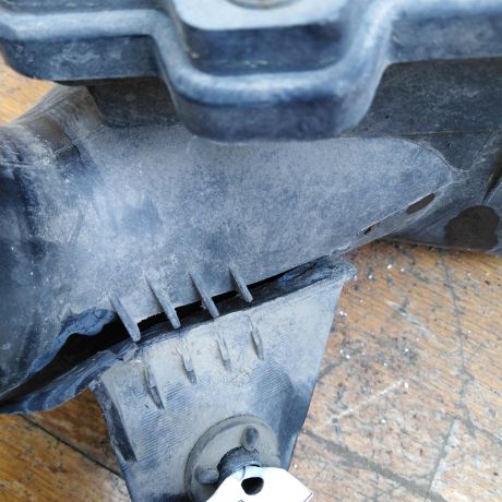 korpus-vozdusnogo-filtra-16i-s6-kia-spectra-defekt-art-48793-big-2